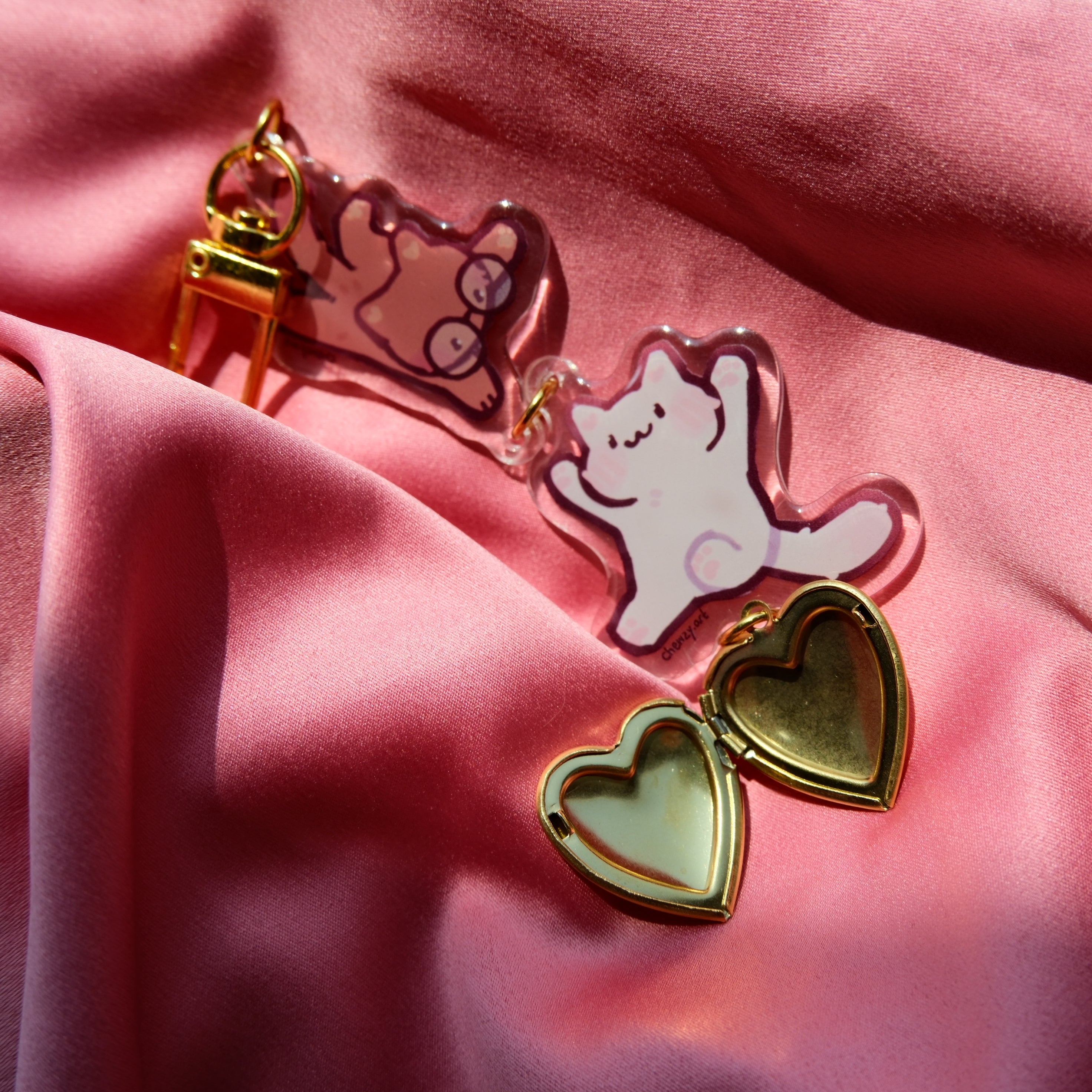 Falling In Love ♥ Keychain – chewzy.art